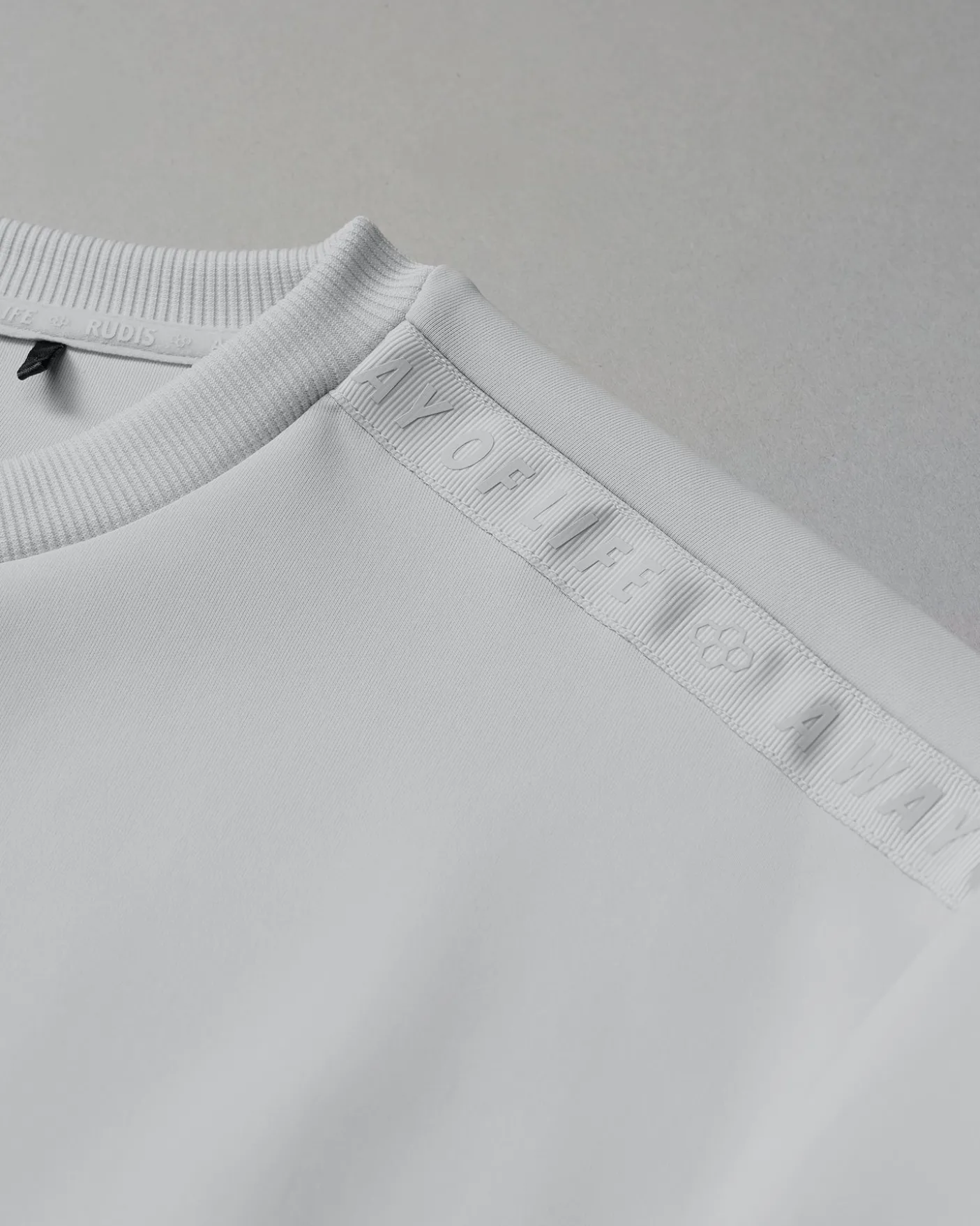 COOL-FEEL Women's Fitted Crew - Lunar Gray